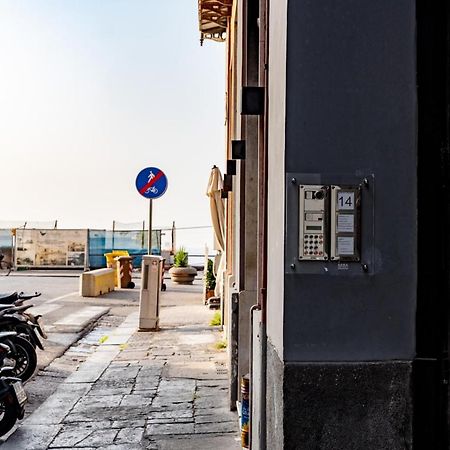 Via Niccolo Tommaseo 14 Apartment Naples Exterior photo