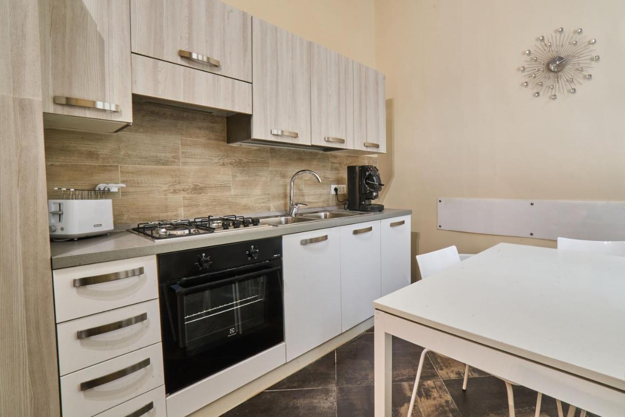 Via Niccolo Tommaseo 14 Apartment Naples Exterior photo