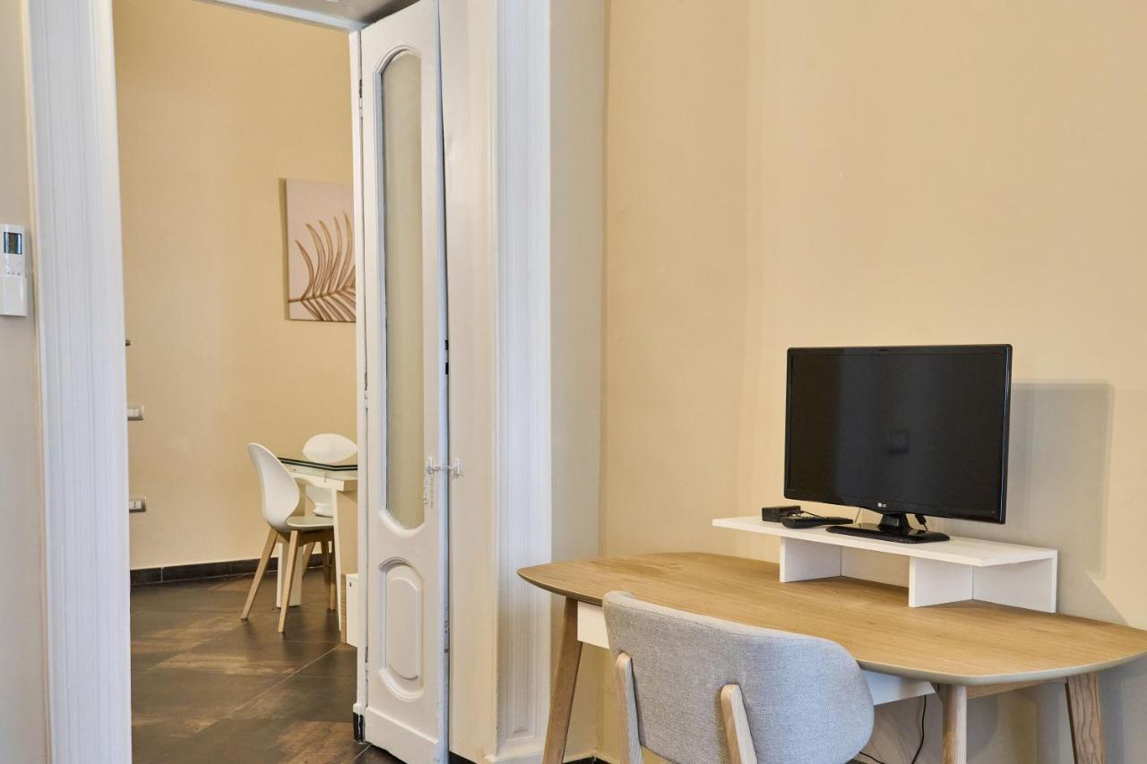Via Niccolo Tommaseo 14 Apartment Naples Exterior photo